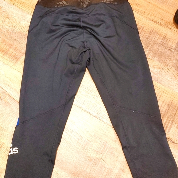 Adidas primeblue workout capris - Picture 3 of 3